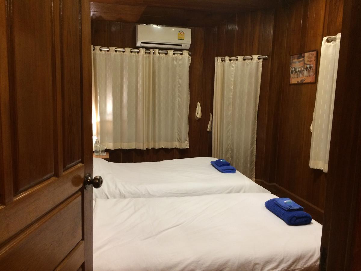 The Local Mae Hong Son Appartement Buitenkant foto