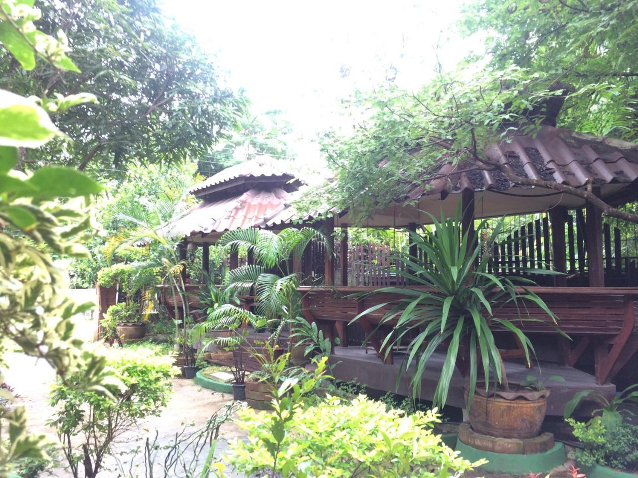 The Local Mae Hong Son Appartement Buitenkant foto