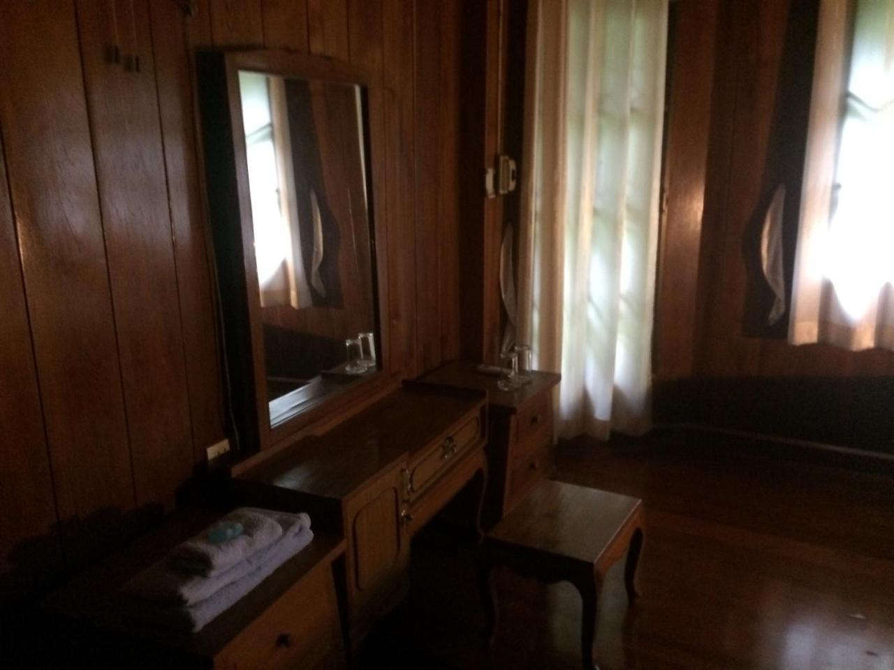 The Local Mae Hong Son Appartement Buitenkant foto