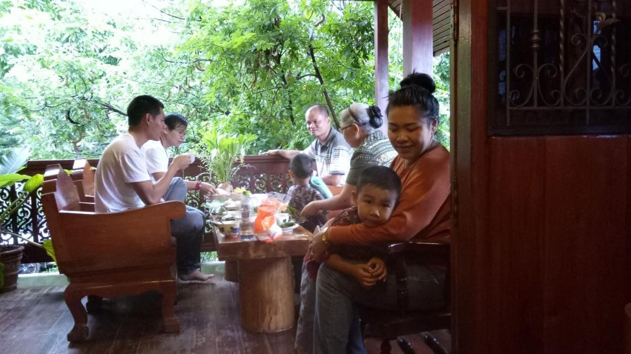 The Local Mae Hong Son Appartement Buitenkant foto