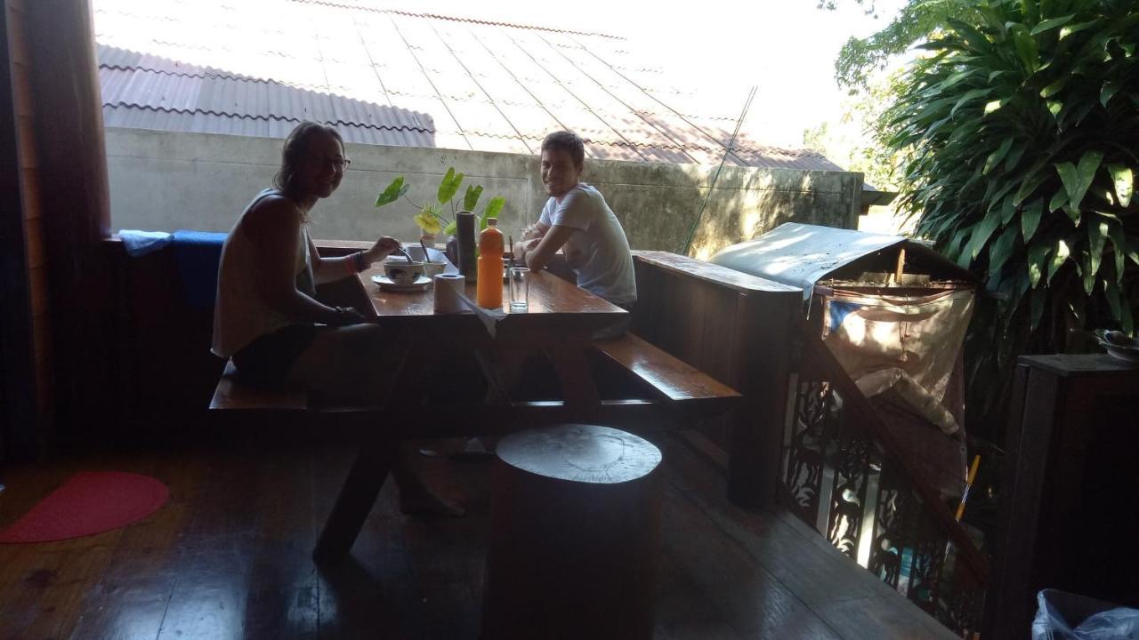 The Local Mae Hong Son Appartement Buitenkant foto
