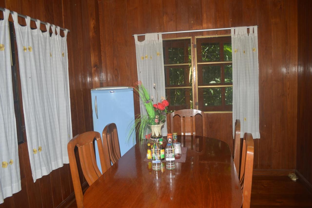 The Local Mae Hong Son Appartement Buitenkant foto