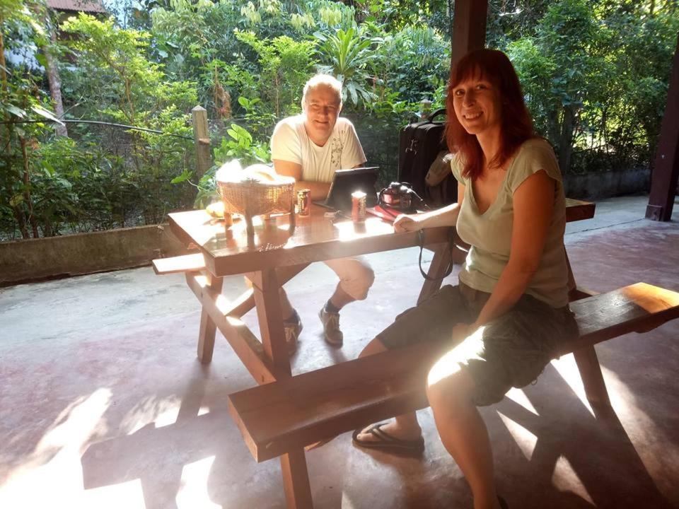 The Local Mae Hong Son Appartement Buitenkant foto
