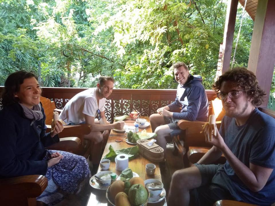 The Local Mae Hong Son Appartement Buitenkant foto